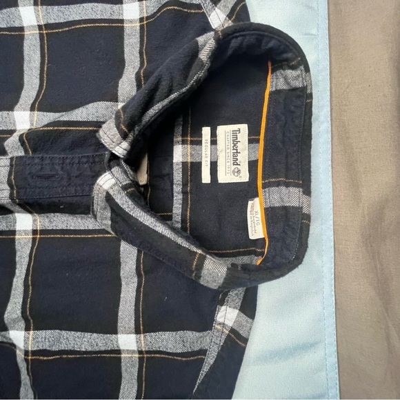 Timberland White and Blue navy Casual Button Down Shirt - Picture 3 of 8